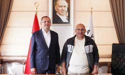 Başkan Geçgel, Ayvalık Belediye Başkanını ziyaret etti