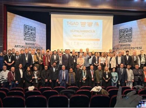 Mardin’de dijital medya zirvesi başladı