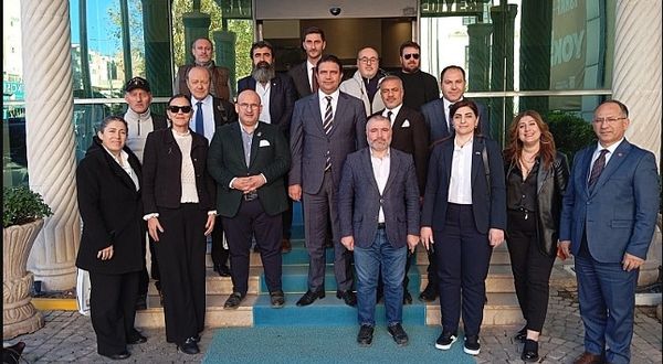 Şanlıurfa’da dijital medya rüzgarı TİGAD Heyetinden Büyükşehir Belediyesine ziyaret