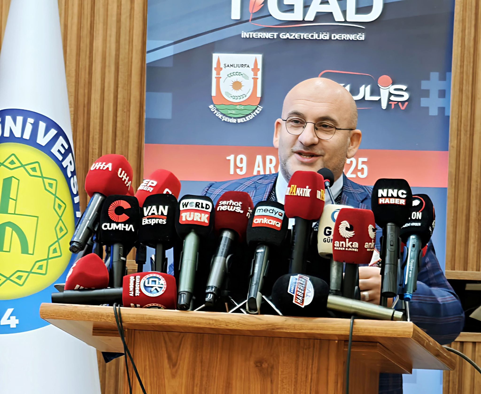 5A1354E8 De53 4A74 Ae7B E41Bb35A2721