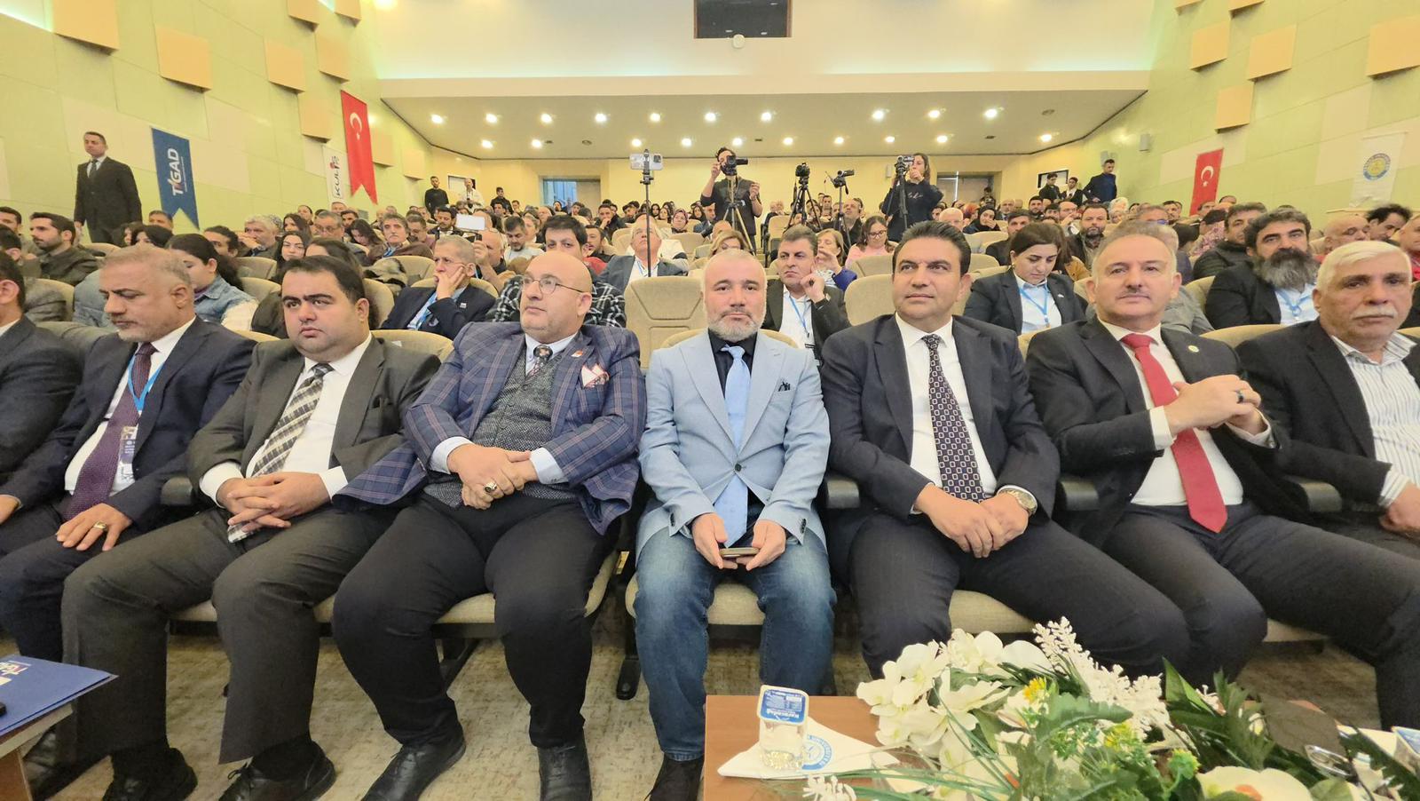 5C2063B2 9C90 4664 9B0C 2B063Cf672F0