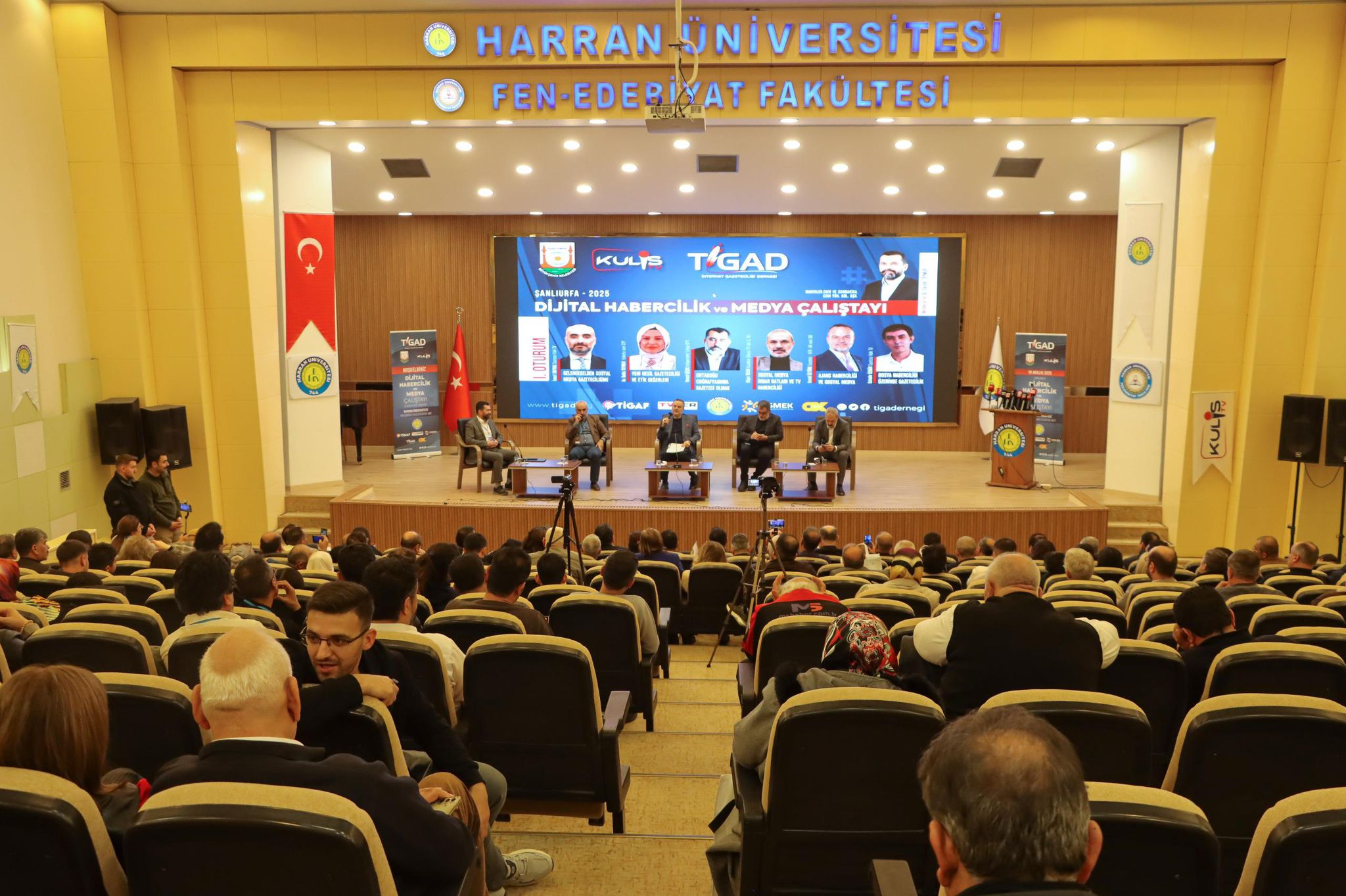 C6Facbb1 D7D7 4C41 8Bb4 54D3Eaaf2902