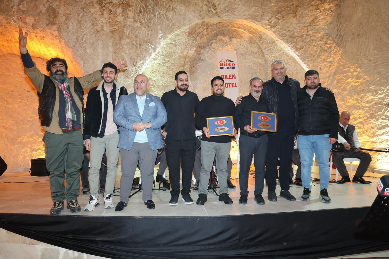 D8A9B299 1D49 409F 8E42 Dc96B4B81D1D